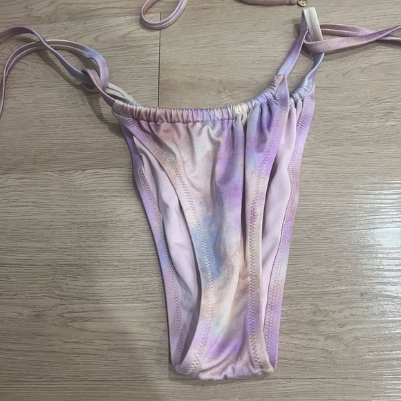 VICTORIA SECRET Purple Tie Dye Multiway Halter Bikini Top Adjustable Bikini Set - Picture 7 of 13